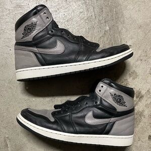Air Jordan 1 High OG Shadow